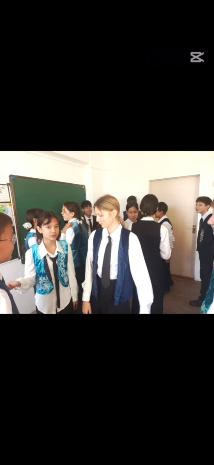 20 октября 2025 года школьный психолог Касимова Г.К. провела тренинг с учениками 7С класса на тему «Подростки современного мира» «Конфликтные пути его решения». 